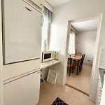 Charming With Sauna Department Free Parking