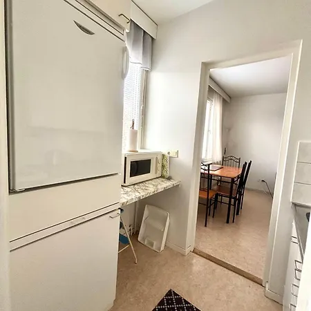 Charming With Sauna Department Free Parking