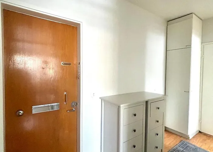 Charming With Sauna Department Free Parking *